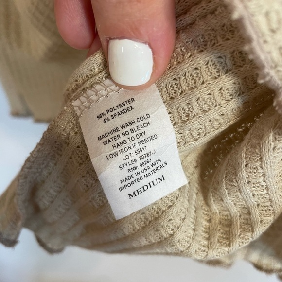 Livi By Olivia Rae Long Sleeve Top - Picture 10 of 11